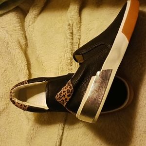 Dolce Vita tennis shoes, sneakers, black with leopard print size 8